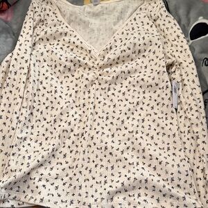Old Navy Cream and Black Floral V-Neck Blouse